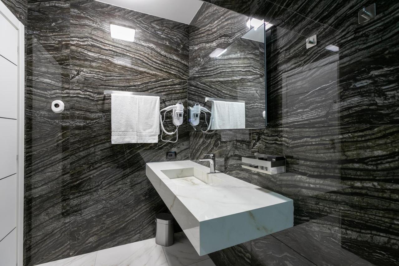 Gregorio VII Luxury Suites San Damaso Roma Exterior foto
